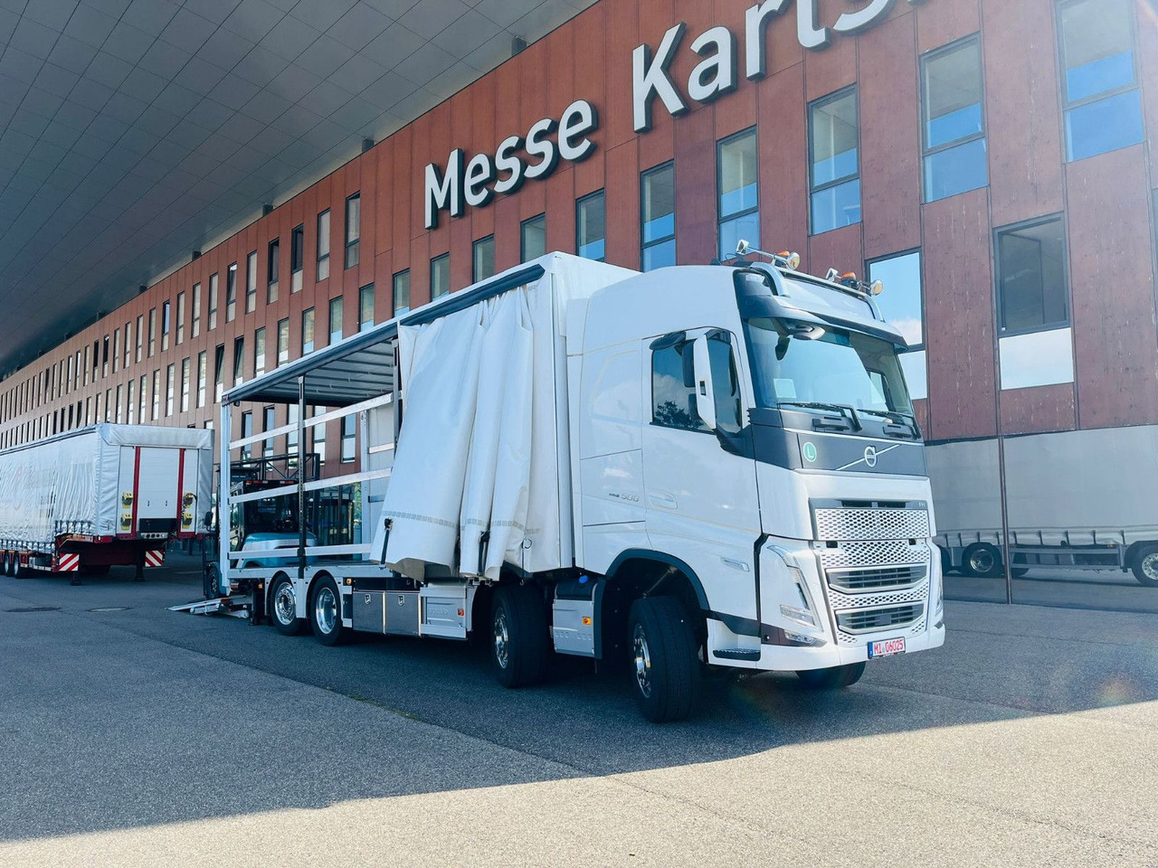 Volvo FH 500 Gabelstaplertransporter LBW 9t Dhollandia - Camion cu prelată: Foto 3 Volvo FH 500 Gabelstaplertransporter LBW 9t Dhollandia - Camion cu prelată: Foto 3