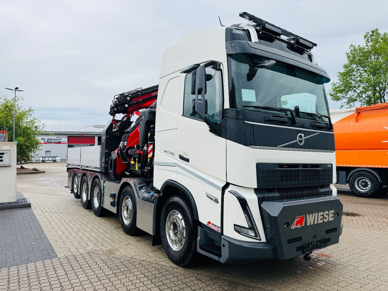 Volvo FH540 10x4 mit F1150 Ladekran, Sattelzugmaschine - Camion cu macara: Foto 2 Volvo FH540 10x4 mit F1150 Ladekran, Sattelzugmaschine - Camion cu macara: Foto 2