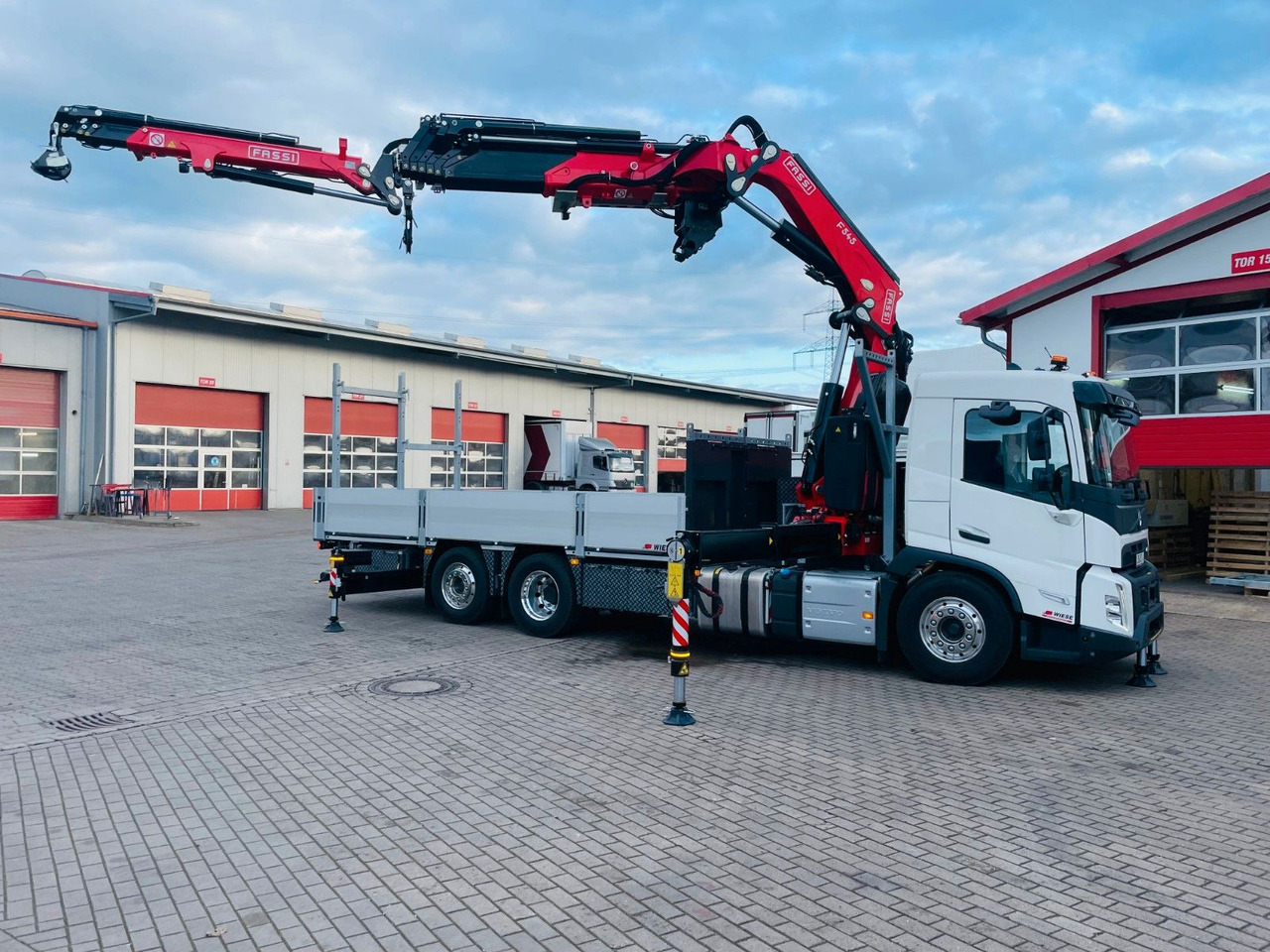 Volvo FMX 500 FASSI Ladekran F545 JIB & Winde Sofort - Camion platformă, Camion cu macara: Foto 4 Volvo FMX 500 FASSI Ladekran F545 JIB & Winde Sofort - Camion platformă, Camion cu macara: Foto 4