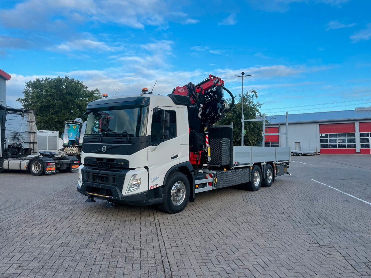 Volvo FMX 500 FASSI Ladekran F545 JIB & Winde Sofort - Camion platformă, Camion cu macara: Foto 1 Volvo FMX 500 FASSI Ladekran F545 JIB & Winde Sofort - Camion platformă, Camion cu macara: Foto 1