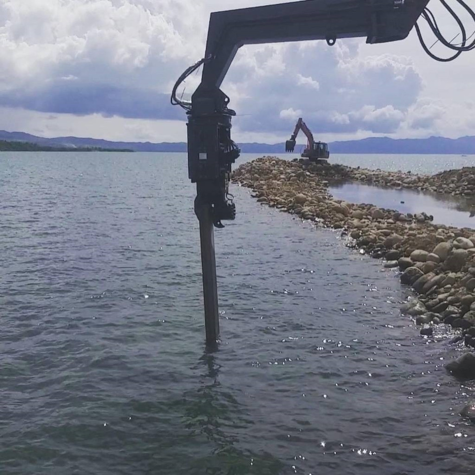 Sonetă nou AJCE AVH30 Sheet Pile Vibro Hammer Pile Driver: Foto 9 Sonetă nou AJCE AVH30 Sheet Pile Vibro Hammer Pile Driver: Foto 9