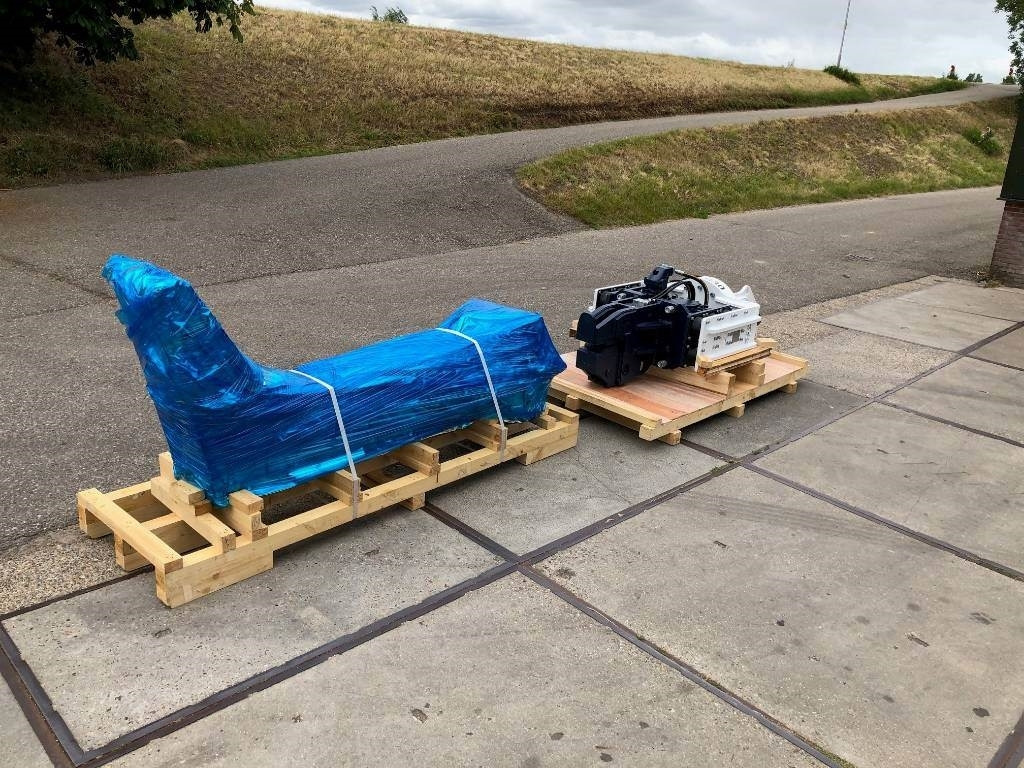 Sonetă nou AJCE AVH30 Sheet Pile Vibro Hammer Pile Driver: Foto 16 Sonetă nou AJCE AVH30 Sheet Pile Vibro Hammer Pile Driver: Foto 16