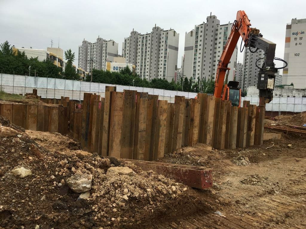 Sonetă nou AJCE AVH30 Sheet Pile Vibro Hammer Pile Driver: Foto 15 Sonetă nou AJCE AVH30 Sheet Pile Vibro Hammer Pile Driver: Foto 15