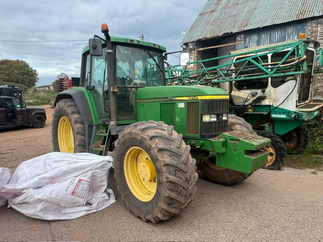 JOHN DEERE 6910 - Tractor agricol: Foto 1 JOHN DEERE 6910 - Tractor agricol: Foto 1