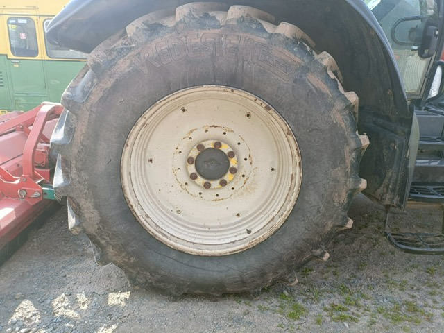 VALTRA T183 DIRECT DRIVE - Tractor agricol: Foto 4 VALTRA T183 DIRECT DRIVE - Tractor agricol: Foto 4