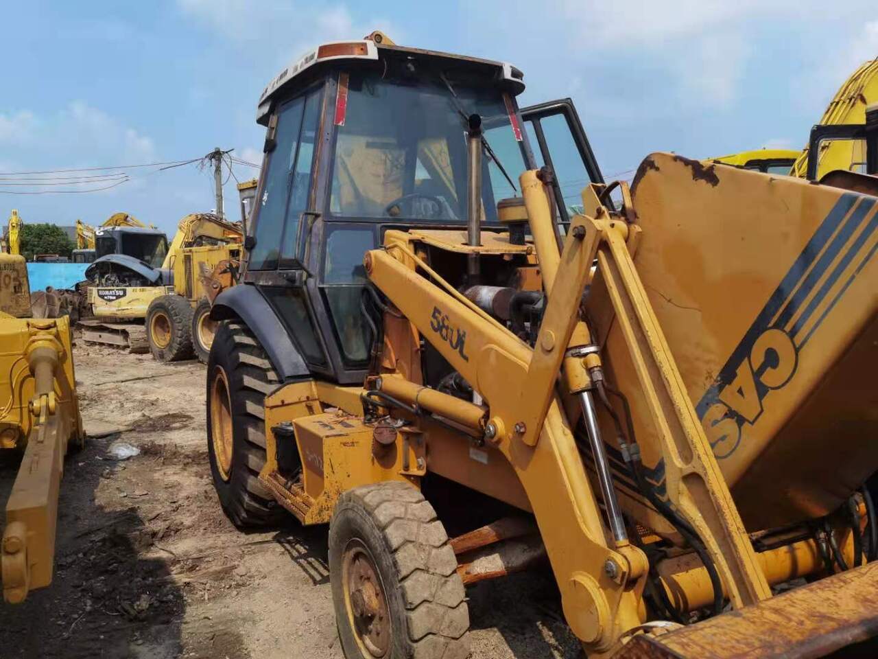 CASE 580L - Buldoexcavator: Foto 2 CASE 580L - Buldoexcavator: Foto 2