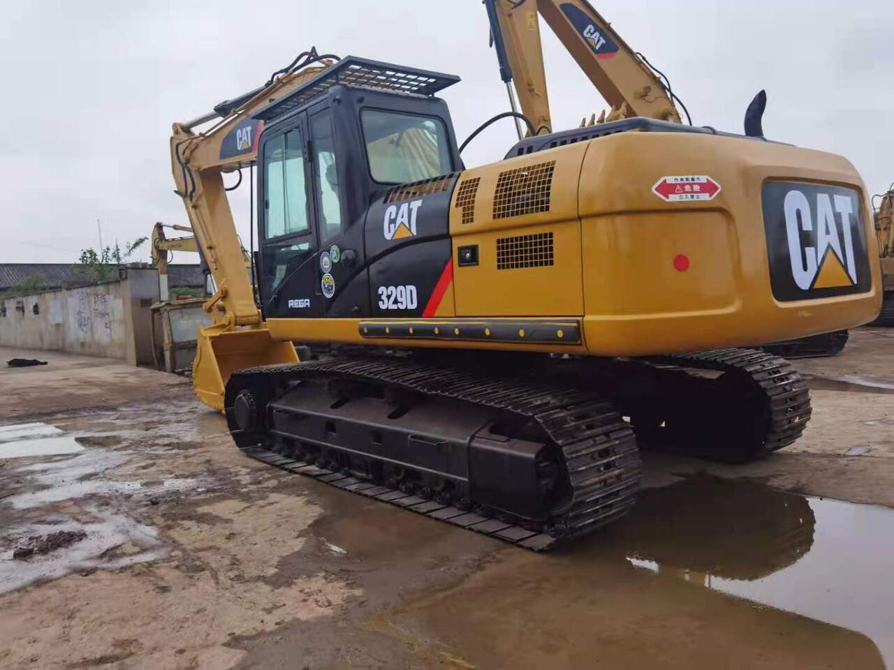CATERPILLAR 329D - Excavator pe şenile: Foto 3 CATERPILLAR 329D - Excavator pe şenile: Foto 3