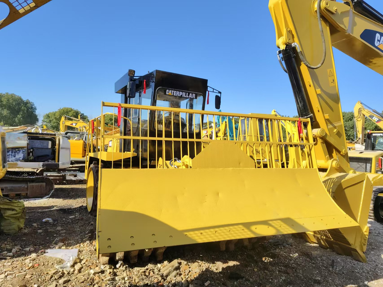 CATERPILLAR 826G - Compactor: Foto 2 CATERPILLAR 826G - Compactor: Foto 2