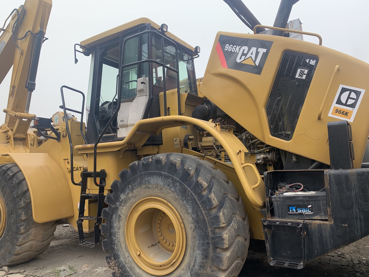CATERPILLAR 966K - Încărcător frontal pe pneuri: Foto 2 CATERPILLAR 966K - Încărcător frontal pe pneuri: Foto 2