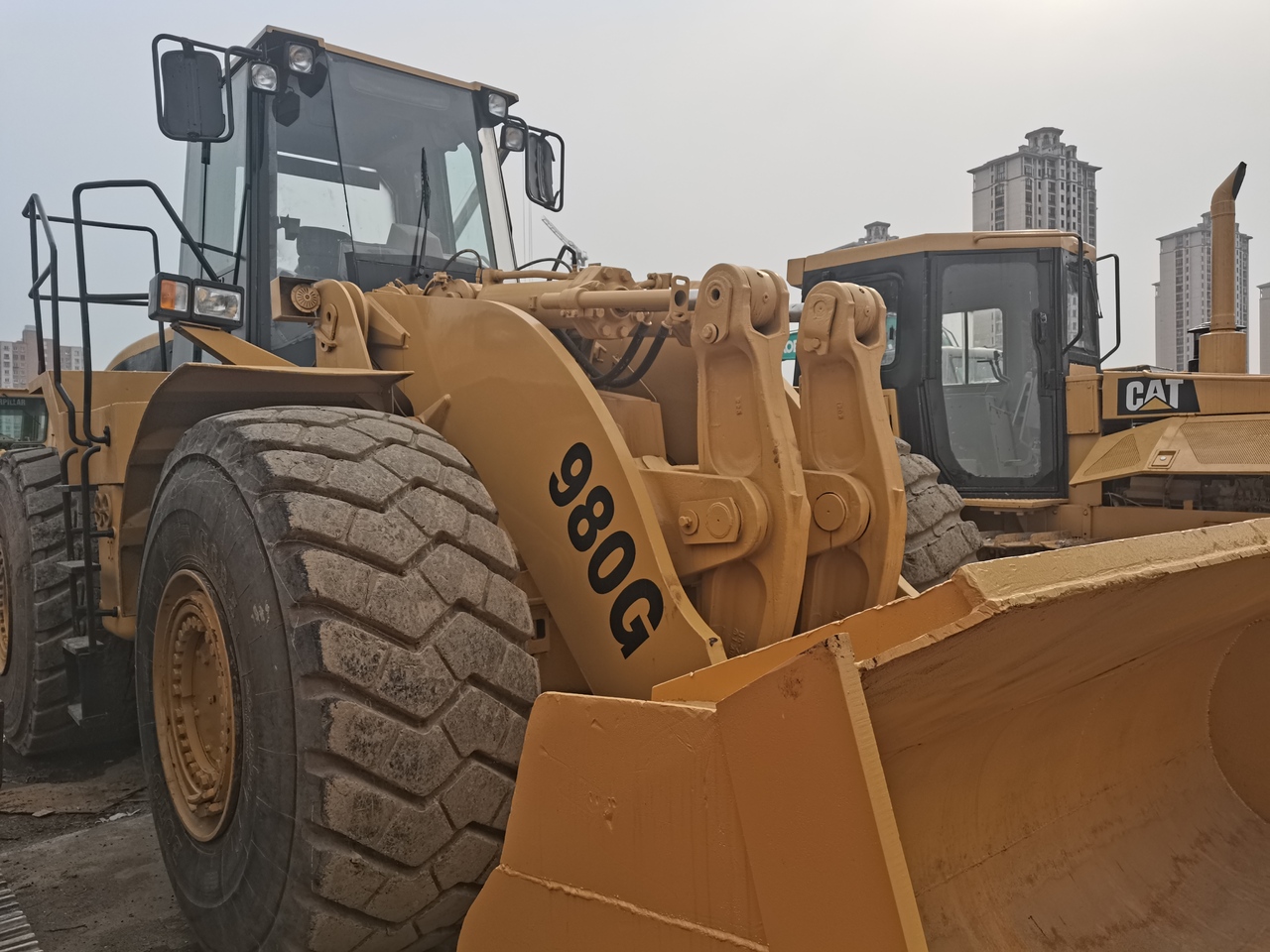 CATERPILLAR 980G - Încărcător frontal pe pneuri: Foto 1 CATERPILLAR 980G - Încărcător frontal pe pneuri: Foto 1