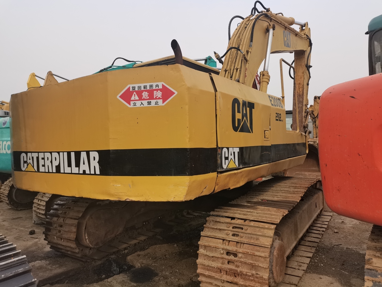 CATERPILLAR E200 - Excavator pe şenile: Foto 1 CATERPILLAR E200 - Excavator pe şenile: Foto 1