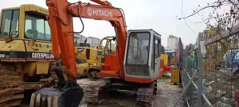 HITACHI EX60 - Excavator pe şenile: Foto 2 HITACHI EX60 - Excavator pe şenile: Foto 2