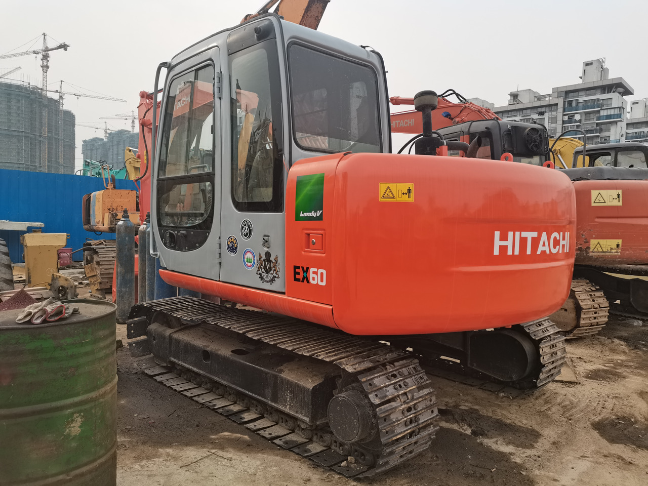 HITACHI EX60 - Excavator pe şenile: Foto 1 HITACHI EX60 - Excavator pe şenile: Foto 1