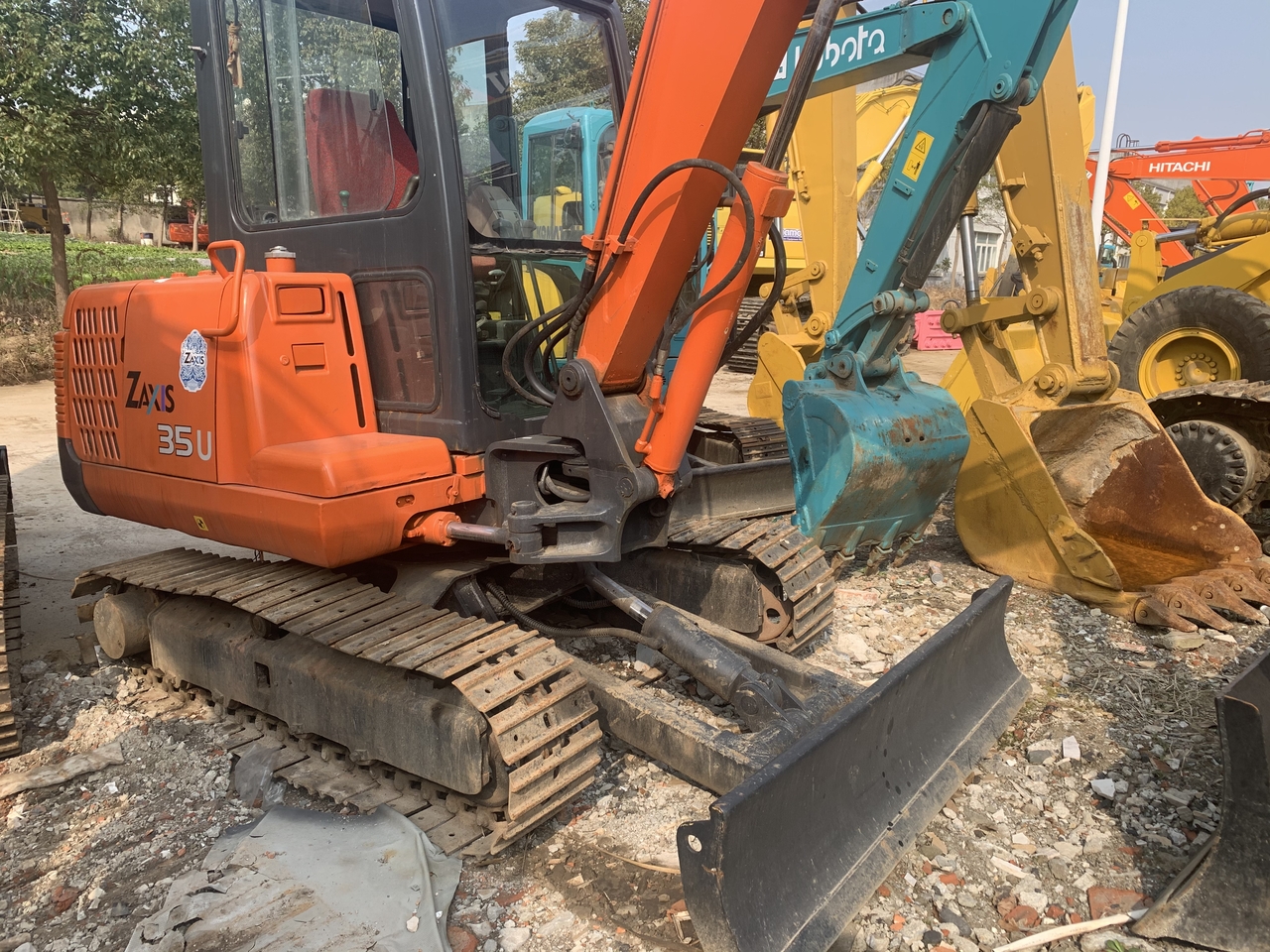 HITACHI ZX35U-mini excavator - Mini excavator: Foto 4 HITACHI ZX35U-mini excavator - Mini excavator: Foto 4