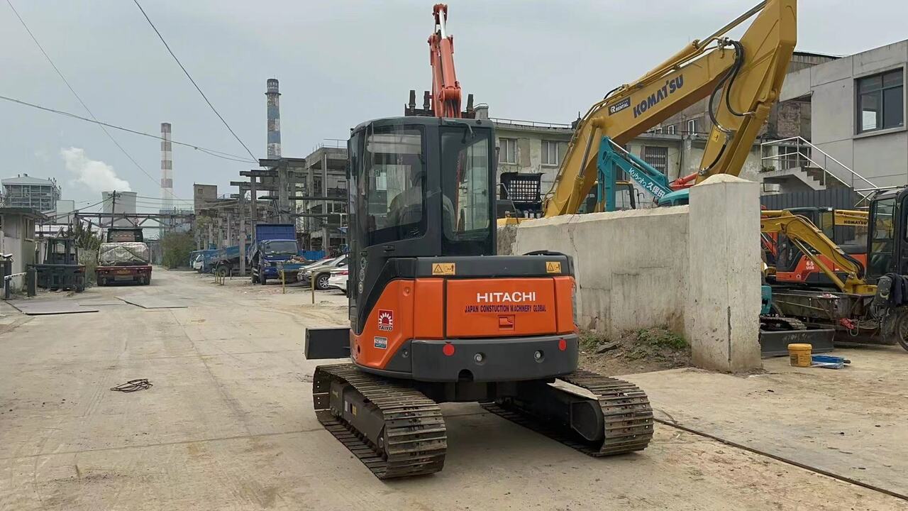 HITACHI ZX50U-2 - Mini excavator: Foto 2 HITACHI ZX50U-2 - Mini excavator: Foto 2