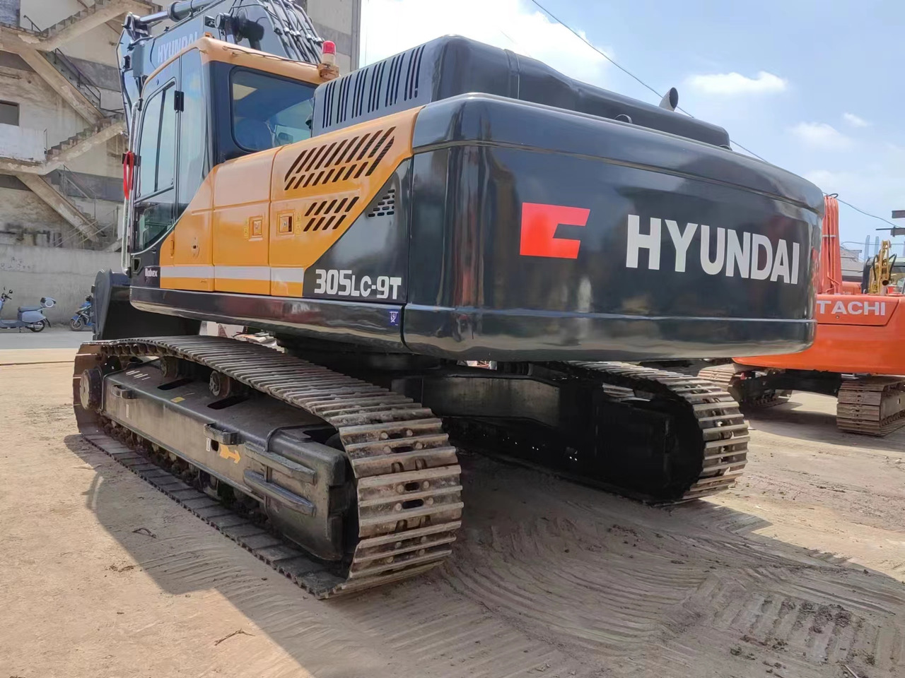 HYUNDAI R305LC-9T - Excavator pe şenile: Foto 5 HYUNDAI R305LC-9T - Excavator pe şenile: Foto 5