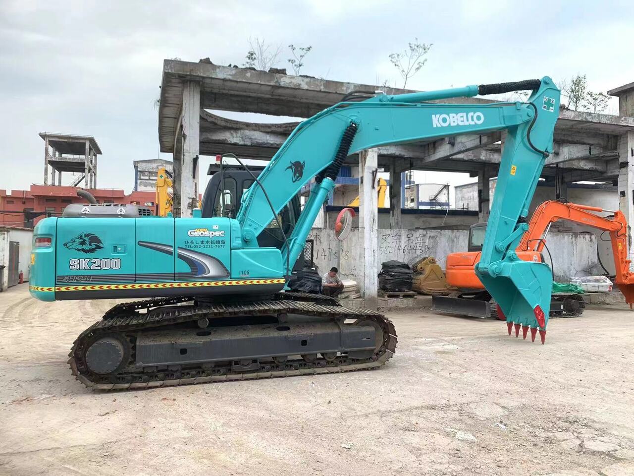 KOBELCO SK200-8 - Excavator pe şenile: Foto 1 KOBELCO SK200-8 - Excavator pe şenile: Foto 1