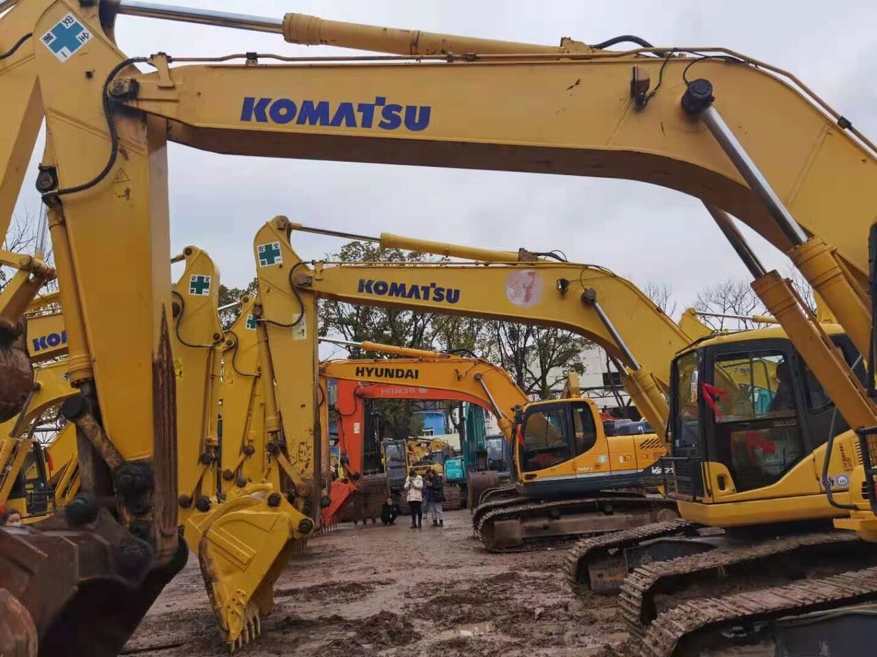 KOMATSU PC210-7 -excavator - Excavator pe şenile: Foto 5 KOMATSU PC210-7 -excavator - Excavator pe şenile: Foto 5
