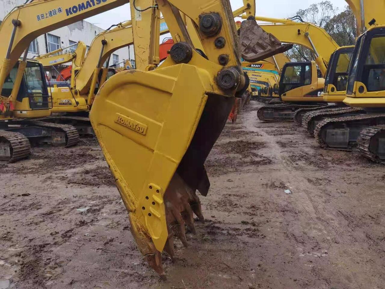 KOMATSU PC210-8 - Excavator pe şenile: Foto 4 KOMATSU PC210-8 - Excavator pe şenile: Foto 4