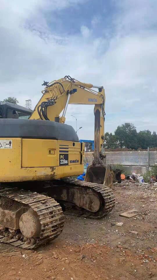KOMATSU PC228US - Excavator pe şenile: Foto 2 KOMATSU PC228US - Excavator pe şenile: Foto 2