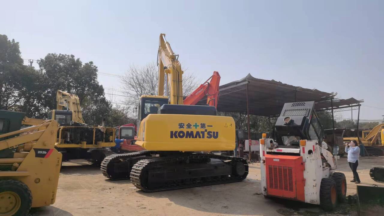 KOMATSU PC300-7 - Excavator pe şenile: Foto 5 KOMATSU PC300-7 - Excavator pe şenile: Foto 5