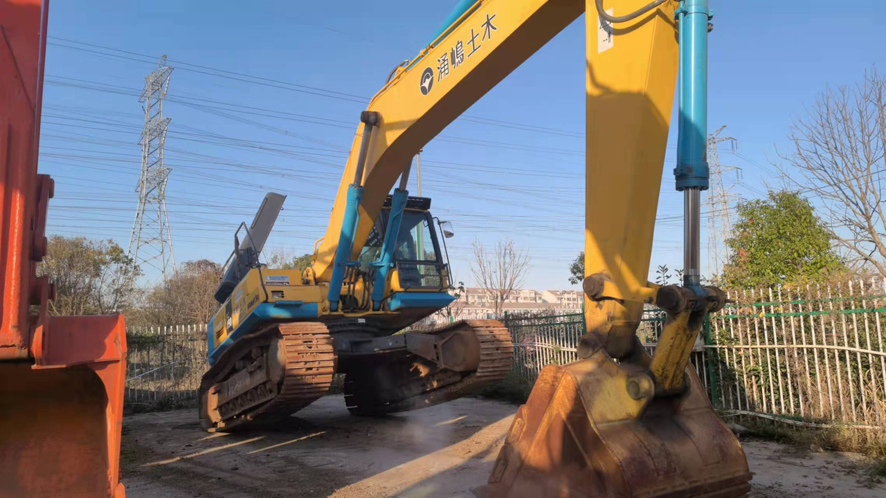 KOMATSU PC450-7-excavator - Excavator pe şenile: Foto 3 KOMATSU PC450-7-excavator - Excavator pe şenile: Foto 3
