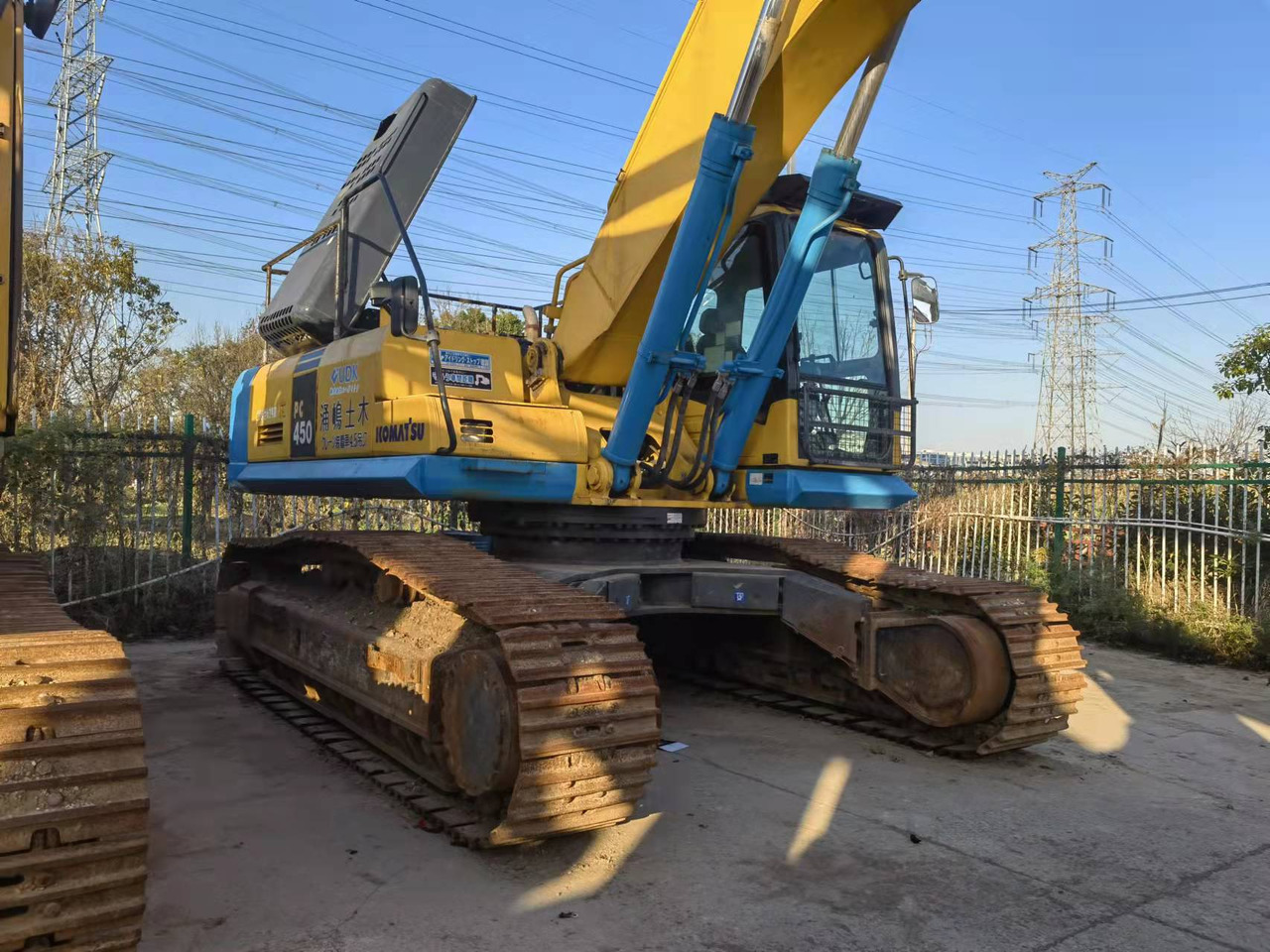 KOMATSU PC450-7-excavator - Excavator pe şenile: Foto 2 KOMATSU PC450-7-excavator - Excavator pe şenile: Foto 2