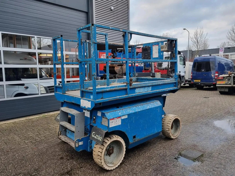 Genie GS GS 2668 Hydraulic platform 10 m - Platforma foarfeca: Foto 4 Genie GS GS 2668 Hydraulic platform 10 m - Platforma foarfeca: Foto 4