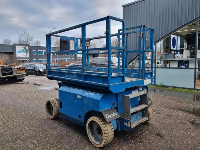 Genie GS GS 2668 Hydraulic platform 10 m - Platforma foarfeca: Foto 3 Genie GS GS 2668 Hydraulic platform 10 m - Platforma foarfeca: Foto 3