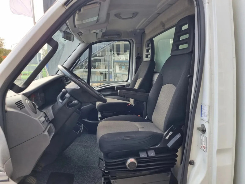 Autoutilitară cu platformă Iveco Daily 70C21 3.0D/ 204PS/ Radstand 475 cm/ Openlaadbak 4m: Foto 6