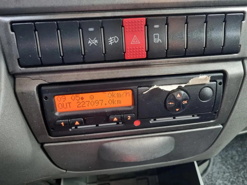 Autoutilitară cu platformă Iveco Daily 70C21 3.0D/ 204PS/ Radstand 475 cm/ Openlaadbak 4m: Foto 19