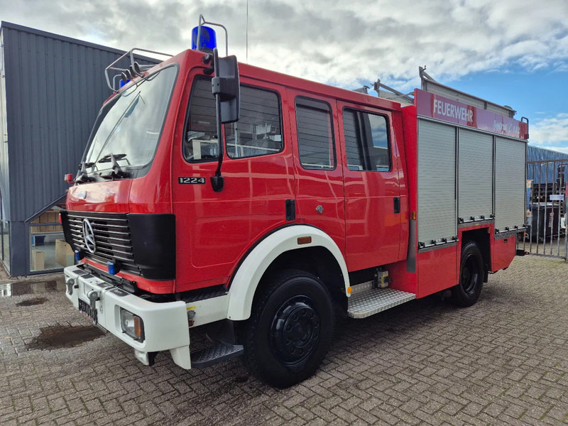 Mercedes-Benz SK 1224 4x4 FIRETRUCK/ FEUERWEHR/ 2400L TANK/ EXPEDITION - Autospeciala de stins incendii: Foto 5 Mercedes-Benz SK 1224 4x4 FIRETRUCK/ FEUERWEHR/ 2400L TANK/ EXPEDITION - Autospeciala de stins incendii: Foto 5