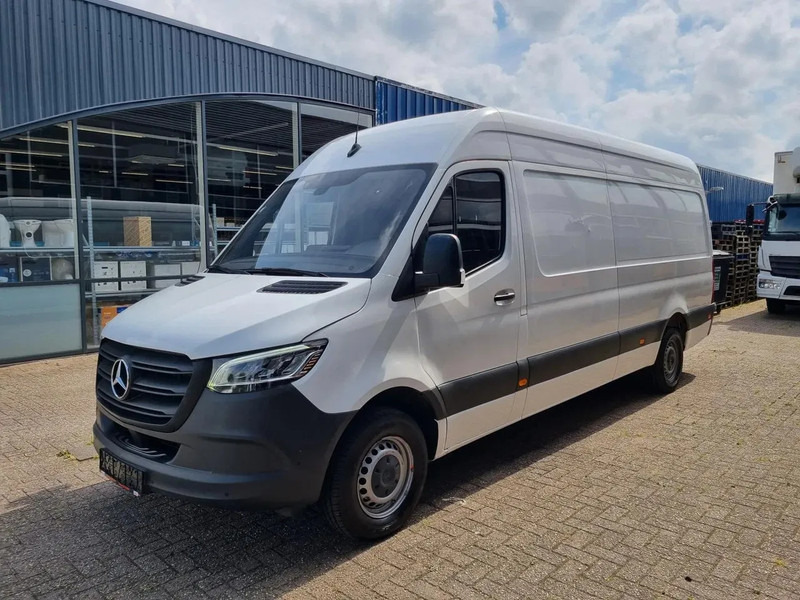 Mercedes-Benz Sprinter 315 CDI L3H2/ Airco/ Navi/ Xenon - Autoutilitară compactă: Foto 4 Mercedes-Benz Sprinter 315 CDI L3H2/ Airco/ Navi/ Xenon - Autoutilitară compactă: Foto 4