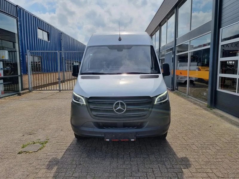 Mercedes-Benz Sprinter 315 CDI L3H2/ Airco/ Navi/ Xenon - Autoutilitară compactă: Foto 3 Mercedes-Benz Sprinter 315 CDI L3H2/ Airco/ Navi/ Xenon - Autoutilitară compactă: Foto 3