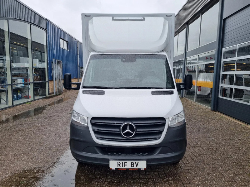 Mercedes-Benz Sprinter 516 CDI BE Clixtar/ Webasto/ 27 KUB/ Nutzlast 3.3T/ 73691 - Autoutilitară box: Foto 3 Mercedes-Benz Sprinter 516 CDI BE Clixtar/ Webasto/ 27 KUB/ Nutzlast 3.3T/ 73691 - Autoutilitară box: Foto 3