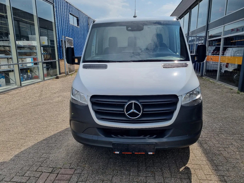 Mercedes-Benz Sprinter 516 CDI Chassis Cabine 4.33 WB GVW 3500 kg Euro 6 - Autoutilitară cu platformă: Foto 3 Mercedes-Benz Sprinter 516 CDI Chassis Cabine 4.33 WB GVW 3500 kg Euro 6 - Autoutilitară cu platformă: Foto 3
