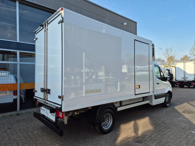 Mercedes-Benz Sprinter 519 CDI/ Kuhlkoffer/ TK V500 MAX MT/ -20+20 - Autoutilitară frigorifica: Foto 3 Mercedes-Benz Sprinter 519 CDI/ Kuhlkoffer/ TK V500 MAX MT/ -20+20 - Autoutilitară frigorifica: Foto 3