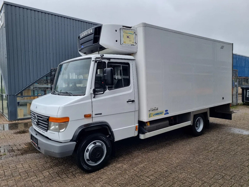Mercedes-Benz Vario 816D/ Kuhlkoffer/ Carrier Supra 750mt/ Trennwand - Camion frigider: Foto 4 Mercedes-Benz Vario 816D/ Kuhlkoffer/ Carrier Supra 750mt/ Trennwand - Camion frigider: Foto 4