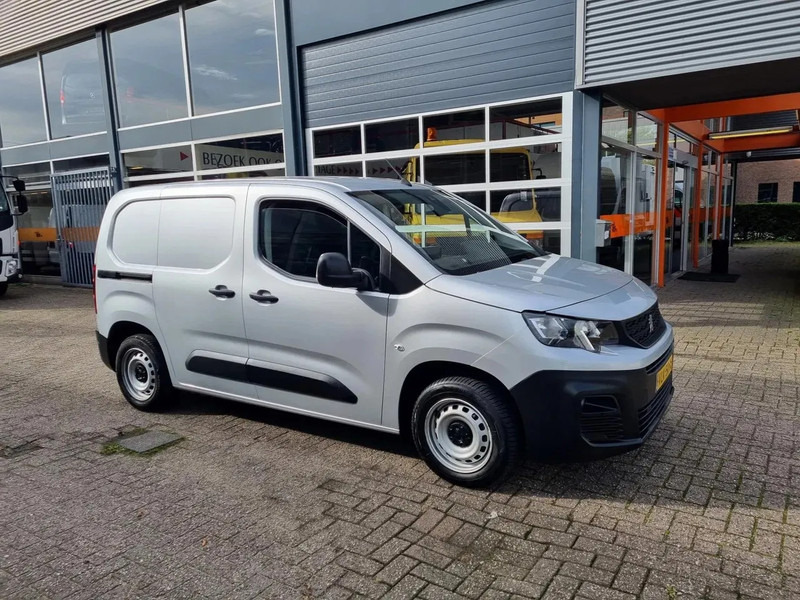 Peugeot Partner 1.5 HDI/ Koelwagen/ Airco/ Navi - Autoutilitară frigorifica: Foto 1 Peugeot Partner 1.5 HDI/ Koelwagen/ Airco/ Navi - Autoutilitară frigorifica: Foto 1