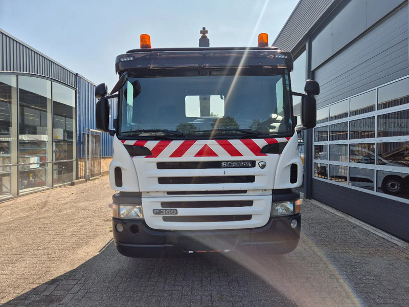 Scania P360 6X4 Containersysteem/ 21T Multilift/ Adjustable Hook - Camion cu sistem de cablu: Foto 4 Scania P360 6X4 Containersysteem/ 21T Multilift/ Adjustable Hook - Camion cu sistem de cablu: Foto 4