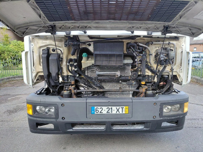 MAN 19.463 F2000 460 HP MANUAL ZF GEARBOX PERFECT CONDITION - Cap tractor: Foto 4 MAN 19.463 F2000 460 HP MANUAL ZF GEARBOX PERFECT CONDITION - Cap tractor: Foto 4