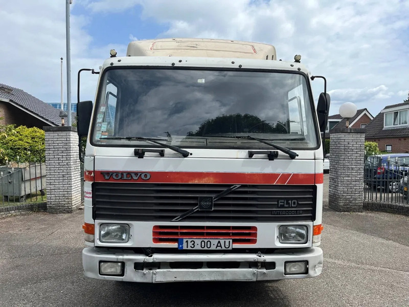 Volvo FL 10.320 4X2 TRUCKHEAD FULL STEEL SUSPENSION - Cap tractor: Foto 2 Volvo FL 10.320 4X2 TRUCKHEAD FULL STEEL SUSPENSION - Cap tractor: Foto 2