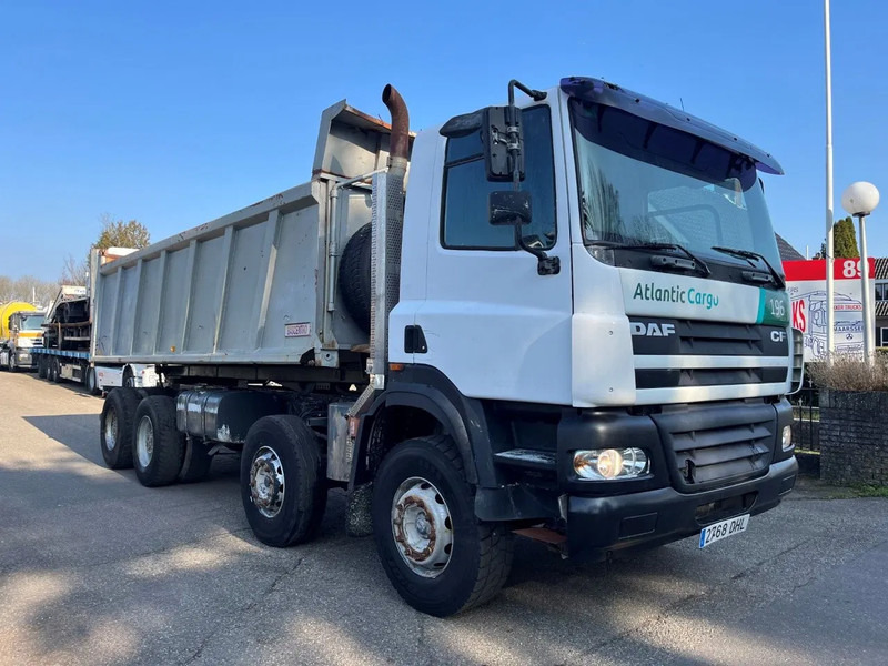 DAF CF 85.430 MANUAL GEARBOX BIG AXLES FULL STEEL SUSPENSION - Camion basculantă: Foto 3 DAF CF 85.430 MANUAL GEARBOX BIG AXLES FULL STEEL SUSPENSION - Camion basculantă: Foto 3