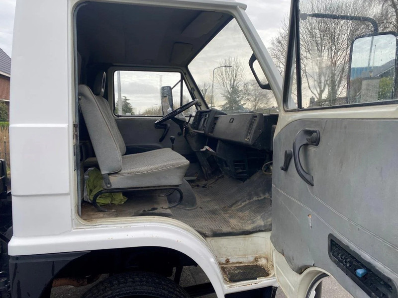 MAN 10 10.150 KIPPER MANUAL MECHANIC STEEL SPRING - Camion basculantă: Foto 5 MAN 10 10.150 KIPPER MANUAL MECHANIC STEEL SPRING - Camion basculantă: Foto 5