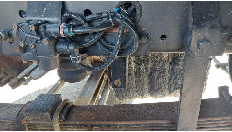 MAN 26.372 MANUAL ZF GEARBOX STEEL SUSPENSION 6X4 - Camion şasiu: Foto 4 MAN 26.372 MANUAL ZF GEARBOX STEEL SUSPENSION 6X4 - Camion şasiu: Foto 4