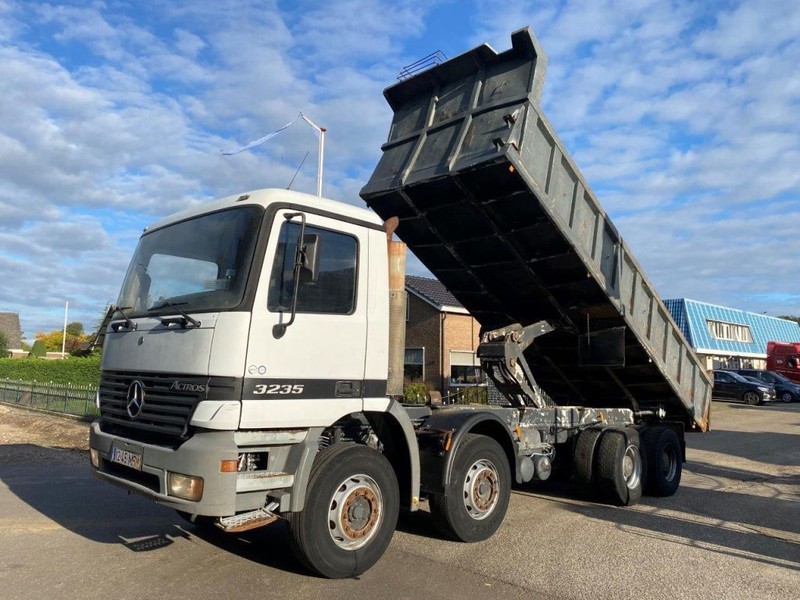 Mercedes-Benz 3235 8X4 MANUAL KIPPER ACTROS - Camion basculantă: Foto 5 Mercedes-Benz 3235 8X4 MANUAL KIPPER ACTROS - Camion basculantă: Foto 5