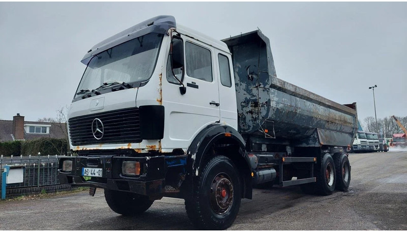 Mercedes-Benz SK 2635 2235 6x4 KIPPER STEEL SPRING MANUAL GEARBOX - Camion basculantă: Foto 1 Mercedes-Benz SK 2635 2235 6x4 KIPPER STEEL SPRING MANUAL GEARBOX - Camion basculantă: Foto 1
