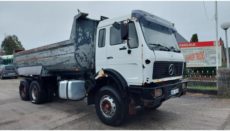 Mercedes-Benz SK 2635 2235 6x4 KIPPER STEEL SPRING MANUAL GEARBOX - Camion basculantă: Foto 3 Mercedes-Benz SK 2635 2235 6x4 KIPPER STEEL SPRING MANUAL GEARBOX - Camion basculantă: Foto 3