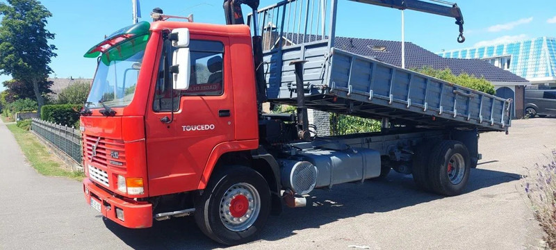 Volvo FL 10.320 4x2 Kipper Crane Steel Suspension - Camion basculantă, Camion cu macara: Foto 2 Volvo FL 10.320 4x2 Kipper Crane Steel Suspension - Camion basculantă, Camion cu macara: Foto 2
