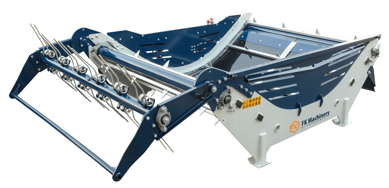 Kołaszewski ROZWIJARKA BALOTÓW Z WIRNIKIEM DO ŚCIELENIA - Utilaje agricole: Foto 1 Kołaszewski ROZWIJARKA BALOTÓW Z WIRNIKIEM DO ŚCIELENIA - Utilaje agricole: Foto 1